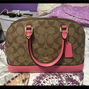 Coach Mini Sierra (BRANDNEW)